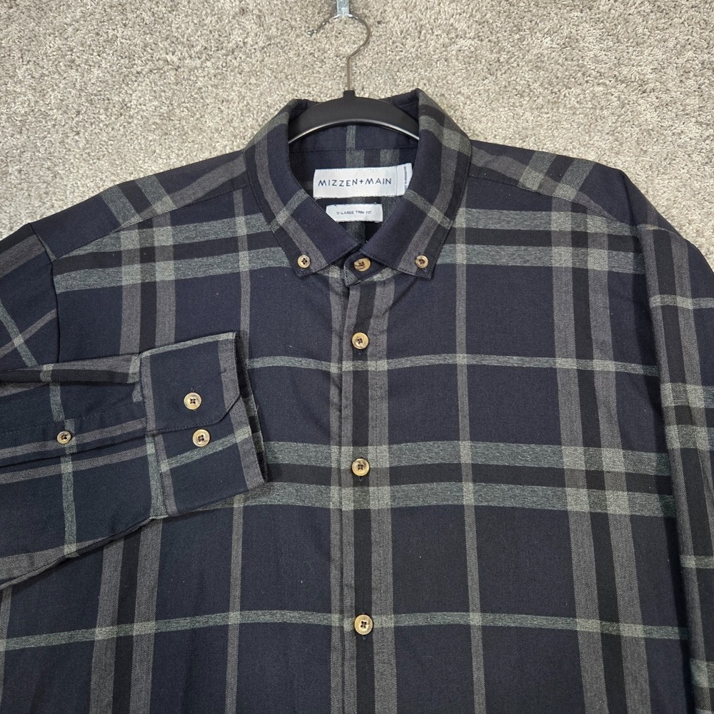 Mizzen Main Flannel Shirt Mens XL trim Fit Black Gray Plaid polyester